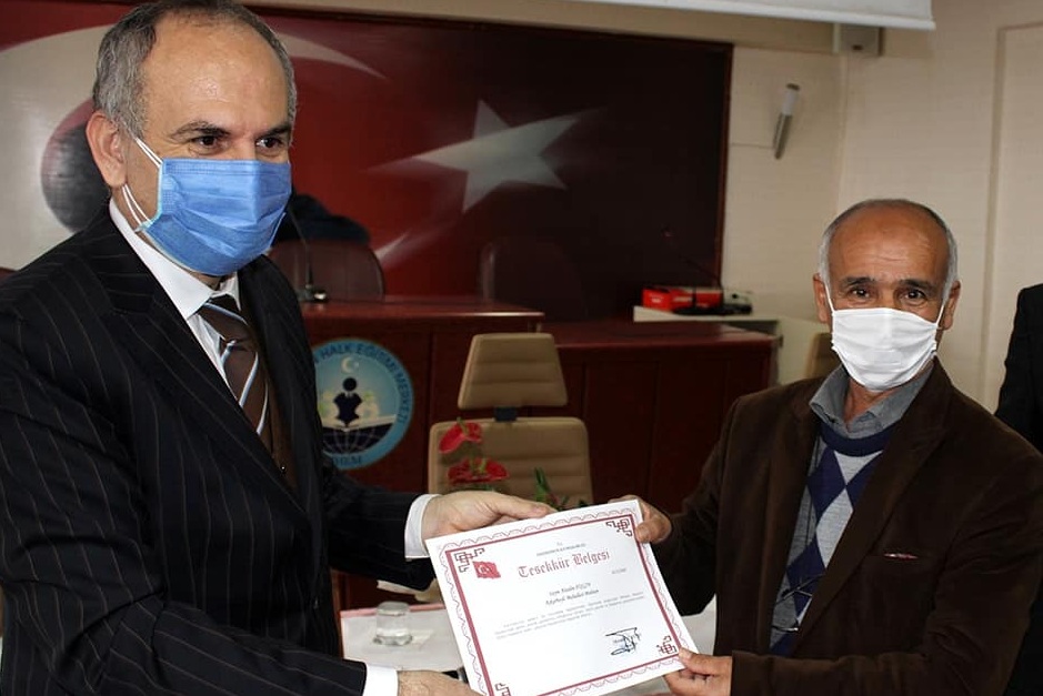 İskenderun Kaymakamı İskender Yönden başkanlığında düzenlenen Muhtarlarla Buluşma Toplantısı’nda Koronavirüs