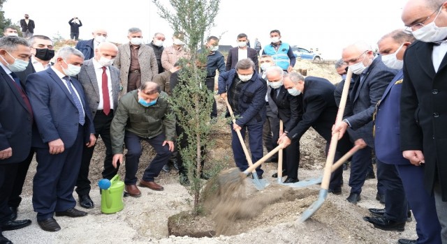 Başkan Fatih Tosyalı,Çeşitli Programlara Katıldı