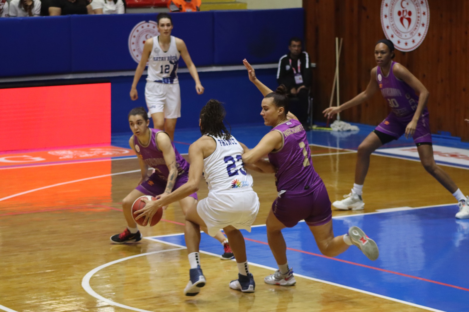 Melekler Galatasaray’a kaybetti