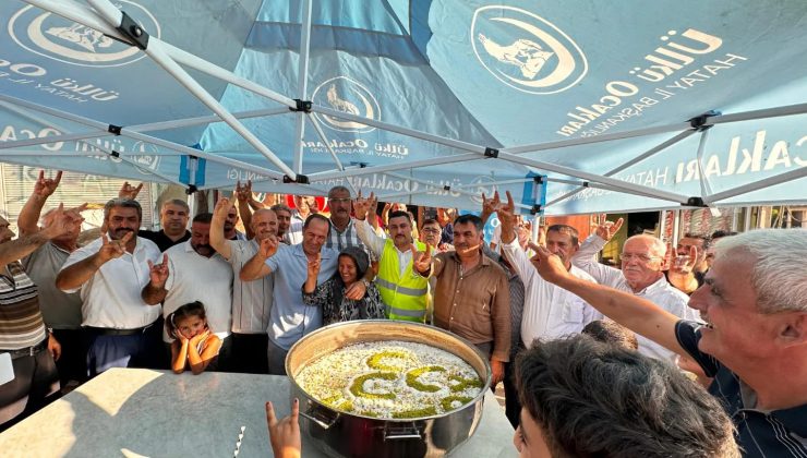 ÜLKÜ OCAKLARINDAN VATANDAŞLARA AŞURE İKRAMI