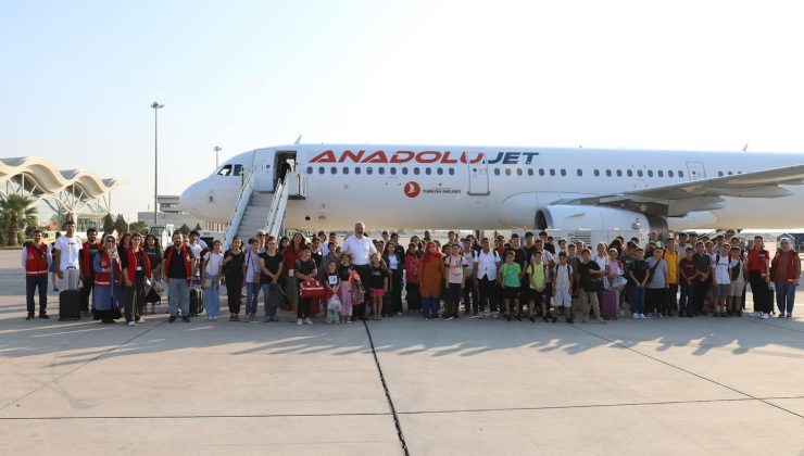 HATAYLI DEPREMZEDE ÇOCUKLAR İSTANBUL’U GEZDİ