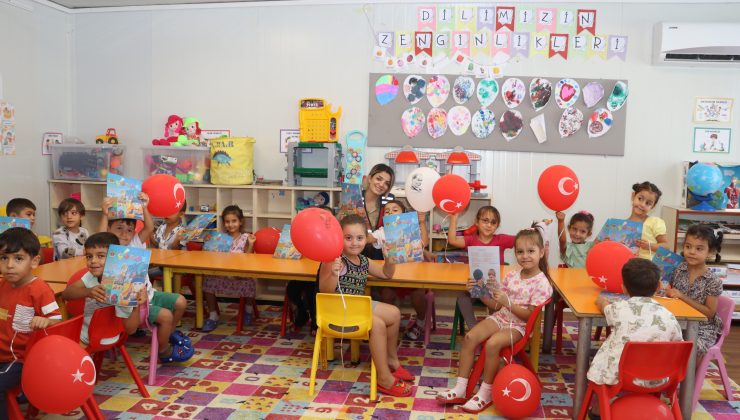 HATAY’DA JANDARMA ÖĞRENCİLERE FAALİYETLERİNİ ANLATTI