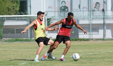 Hatayspor Sivasspor mesaisini sürdürdü