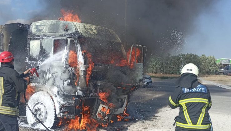 HATAY’DA HAFRİYAT KAMYONU KÜLE DÖNDÜ