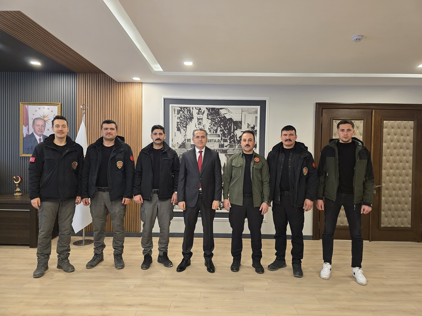 Cumhurbaşkanlığı Koruma Hizmetleri Genel Müdürlüğü’ne bağlı personeller, Antakya Kaymakamı Abdullah