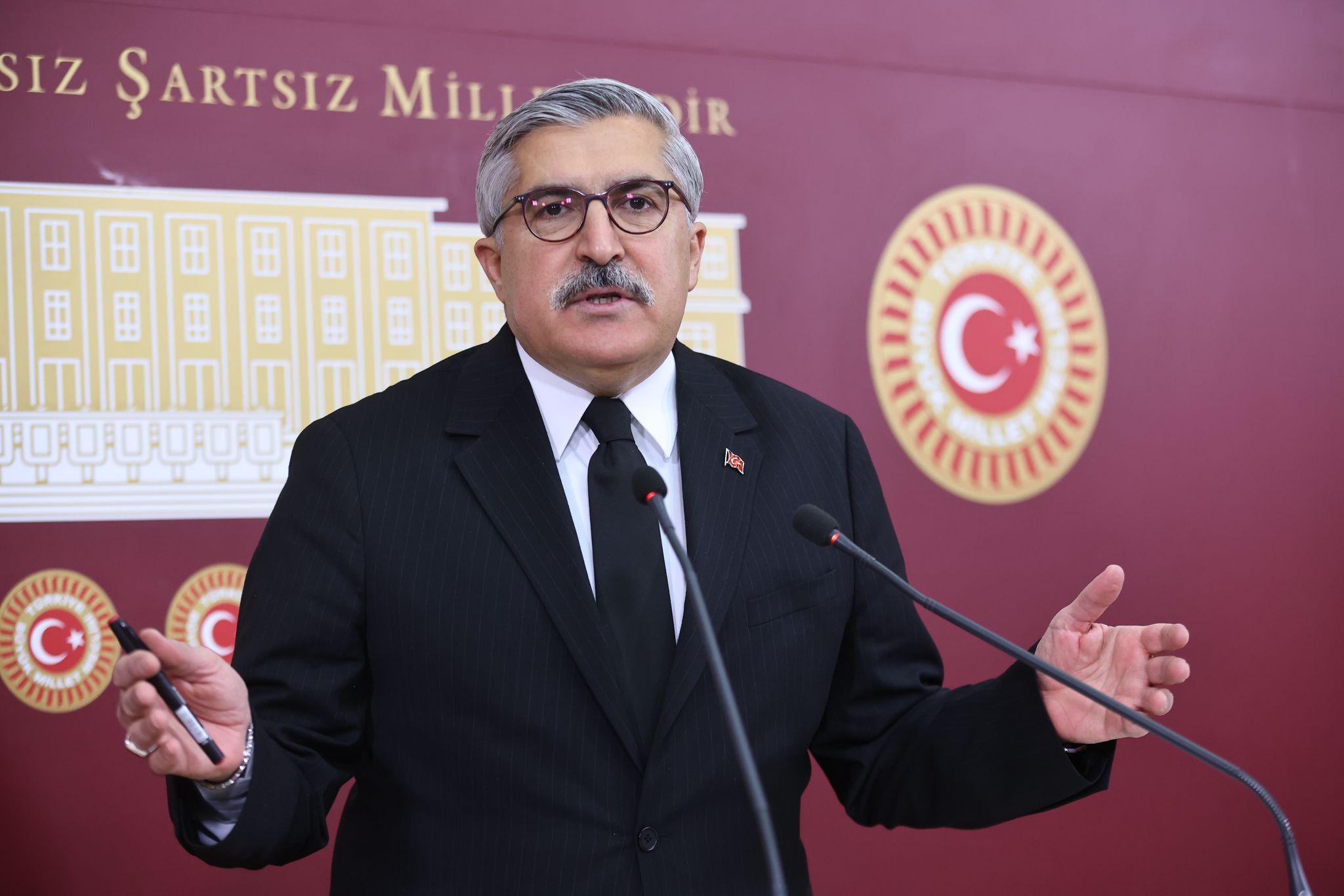 AK Parti Hatay Milletvekili Hüseyin Yayman, Meclis’te düzenlediği basın toplantısında,