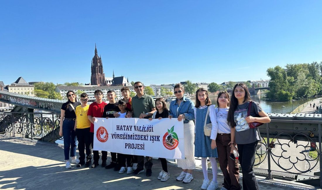 Hatay Valiliği himayesinde yürütülen “Yüreğimizdeki Işık Projesi” kapsamında 9 öğrenci