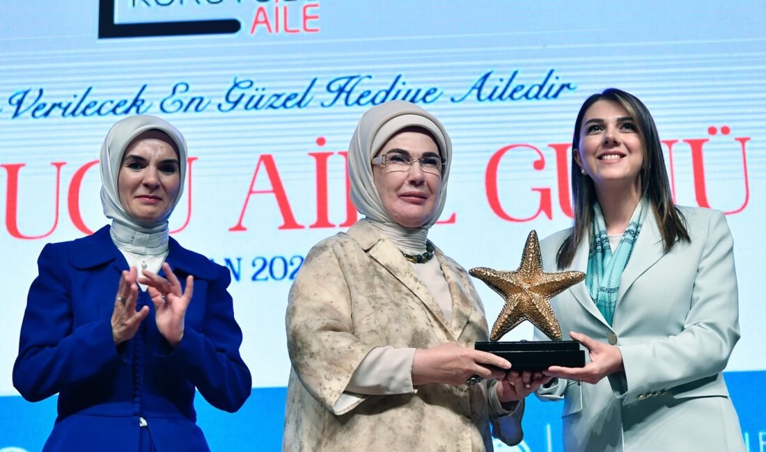 Cumhurbaşkanı Recep Tayyip Erdoğan’ın eşleri Emine Erdoğan hanımefendi, Hatay Valiliği