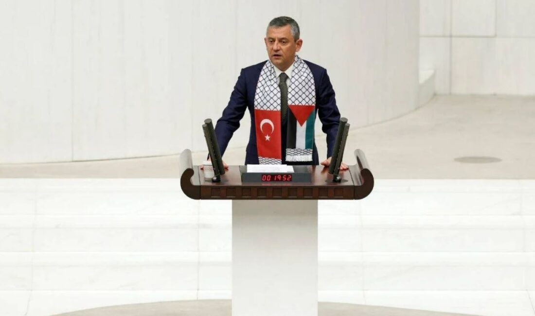 CHP Genel Başkanı Özgür Özel, TBMM’de düzenlenen olağanüstü oturumda Cumhurbaşkanı