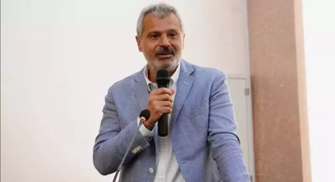 Hatay Büyükşehir Belediye Başkanı Mehmet Öntürk, kentte gıda fiyatlarını düşürmek