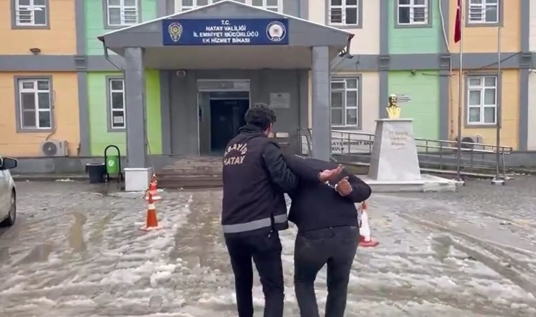 Hatay’ın Antakya ilçesinde emniyet ekipleri FETÖ Silahlı Terör Örgütüne Üye