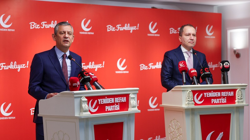 Cumhuriyet Halk Partisi Lideri Özgür Özel, Yeniden Refah Partisi’nin 3’üncü