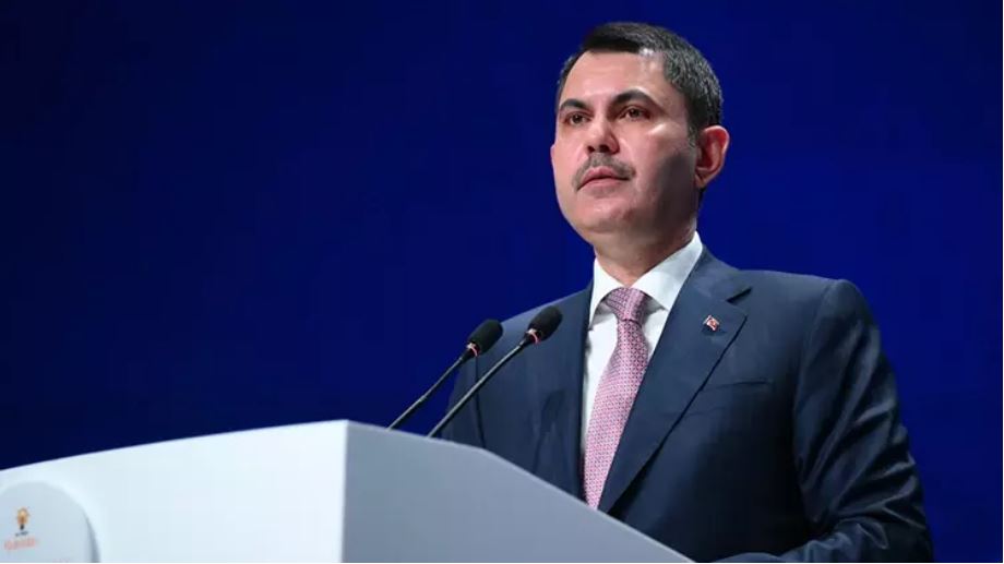 Çevre, Şehircilik ve İklim Değişikliği Bakanı Murat Kurum, deprem konutlarında
