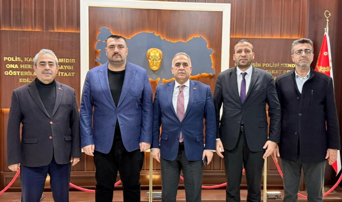 Altınözü Belediye Başkanı Rıfat Sarı, Samandağ İlçe Emniyet Müdürü Gökhan