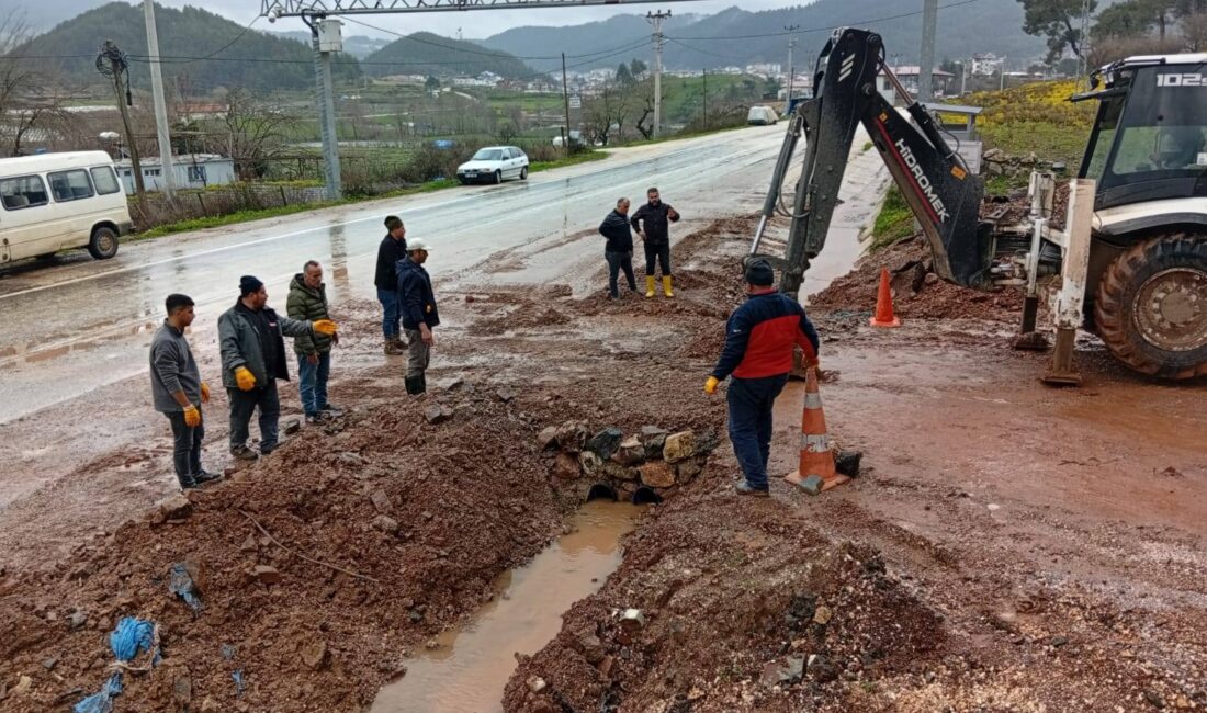Yayladağı Belediye Başkanı Mehmet Yalçın, ilçede etkili olan aşırı yağışların