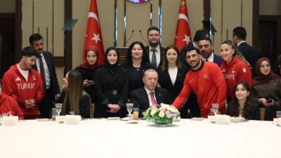 Cumhurbaşkanı Erdoğan, “KYK Öğrencileri, Sporcular ve Gençlerle İftar Programı”nda yaptığı