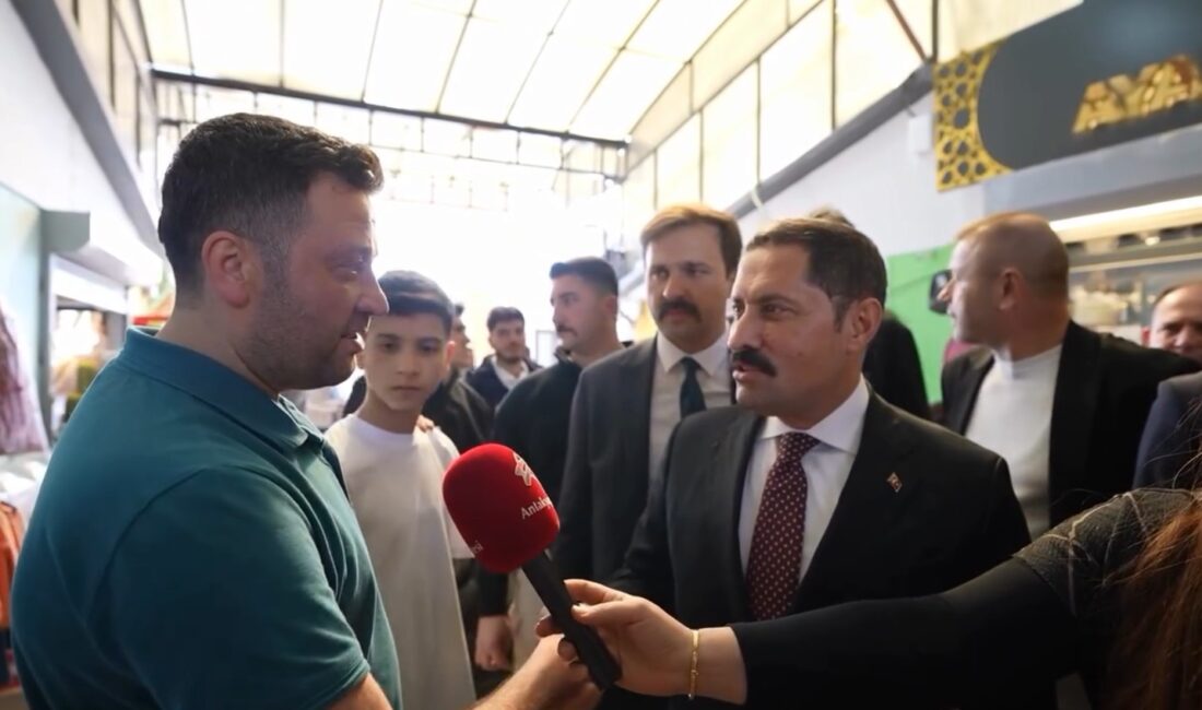 Hatay Valisi Mustafa Masatlı, Ramazan Bayramı münasebetiyle Tarihi Uzun Çarşıyı