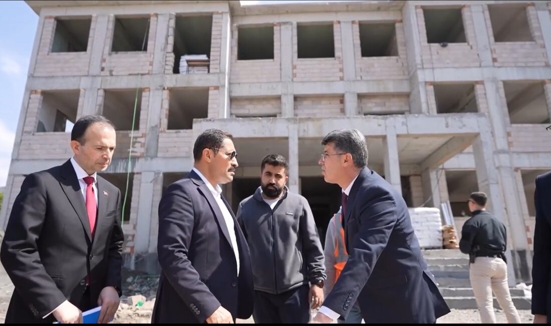 Hatay Valisi Mustafa Masatlı, Payas ilçesinde yapımı devam eden eğitim