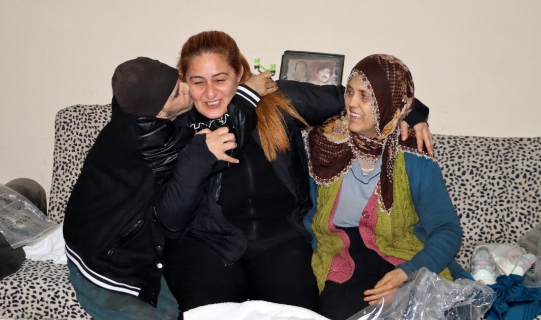 Hatay’ın Altınözü ilçesine bağlı Altınkaya Mahallesi’nde 30 yaşındaki oğlu Muhammed