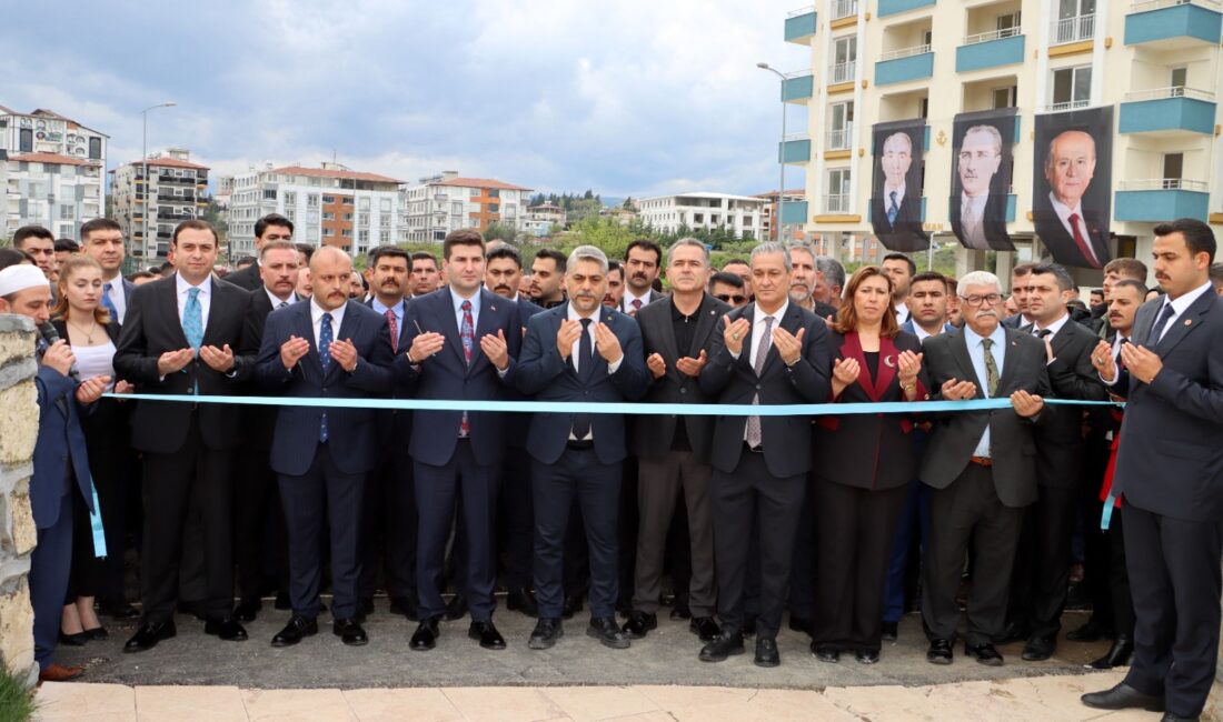 Ülkü Ocakları Hatay İl Başkanlığının yeni hizmet binası düzenlenen tören