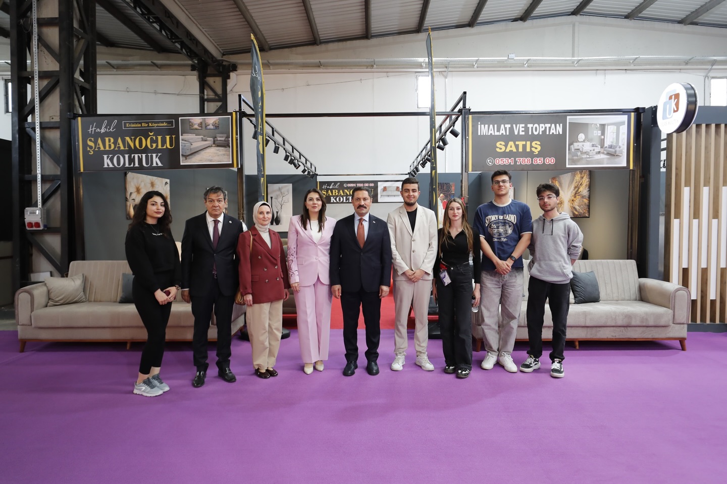 Hatay Valisi Mustafa Masatlı, eşi Esra Masatlı Hanımefendi ile birlikte