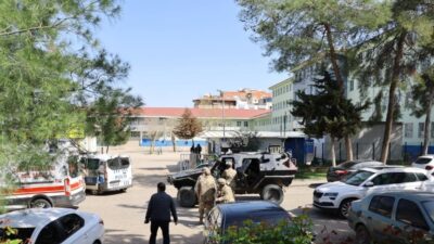 Siverek’te bir okulda meydana gelen silahlı saldırıda aralarında öğrenci, öğretmen