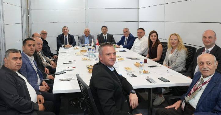 Hatay Ayakkabıcılar Odası ve Kooperatifi Başkanı Doğan Aydın, İstanbul’da düzenlenen