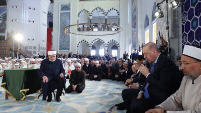 Cumhurbaşkanı Recep Tayyip Erdoğan, Çamlıca Camii’nde Üsküdar İlçe Milli Eğitim
