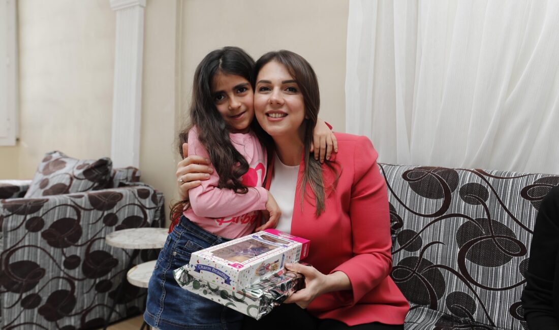 Hatay Valisi Mustafa Masatlı’nın eşi Esra Masatlı, dayanışma ve toplumsal