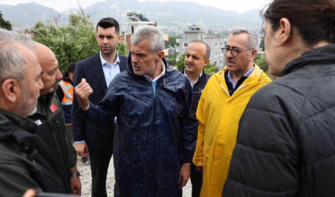 Hatay Büyükşehir Belediye Başkanı Mehmet Öntürk, il genelinde etkisini artıran