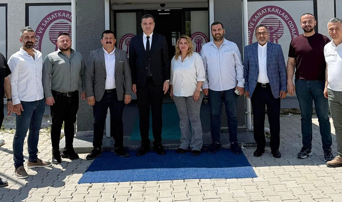 BAŞKAN YILMAZ ESNAF TEMSİLCİLERİNİ AĞIRLADI Hatay Esnaf ve Sanatkarları Odaları Birliği Başkanı Aziz Fatih Yılmaz,