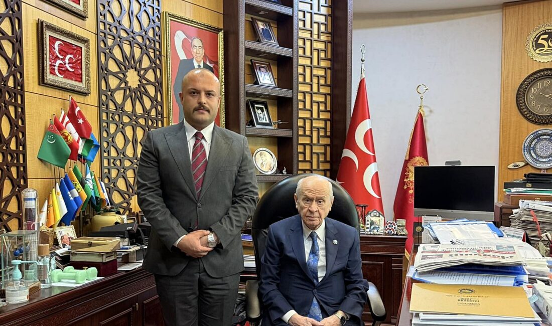 BAHÇELİ: “ÜLKÜ OCAKLARI TÜRK MİLLETİNİN TEMİNATIDIR” Ülkü Ocakları Hatay İl Başkanı M. Sinan Çelik ve beraberindeki