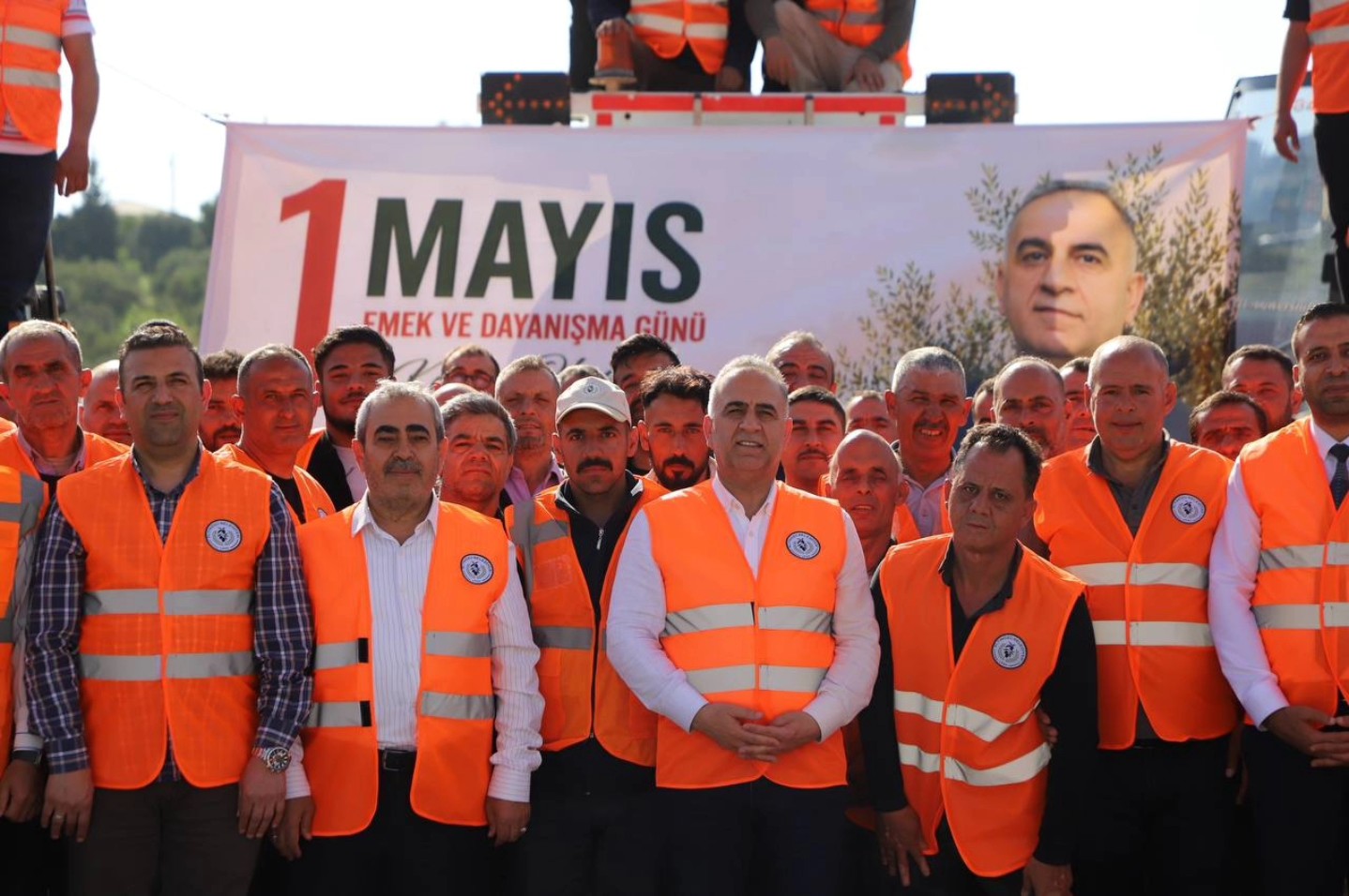 Altınözü Belediye Başkanı Rıfat Sarı, 1 Mayıs Emek ve Dayanışma