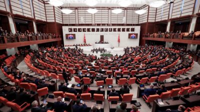 İNTERNET SİTELERİNE YENİ YAPTIRIMLAR TBMM’DEN GEÇTİ TBMM Genel Kurulu’nda kabul edilen kanun teklifiyle Emniyet Teşkilatı’ndaki kadro