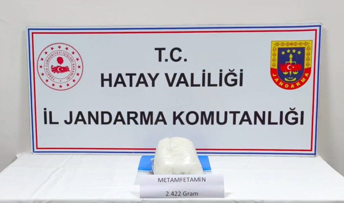 Hatay İl Jandarma Komutanlığı ekiplerince Altınözü ilçesi Hacıpaşa Mahallesi’nde gerçekleştirilen
