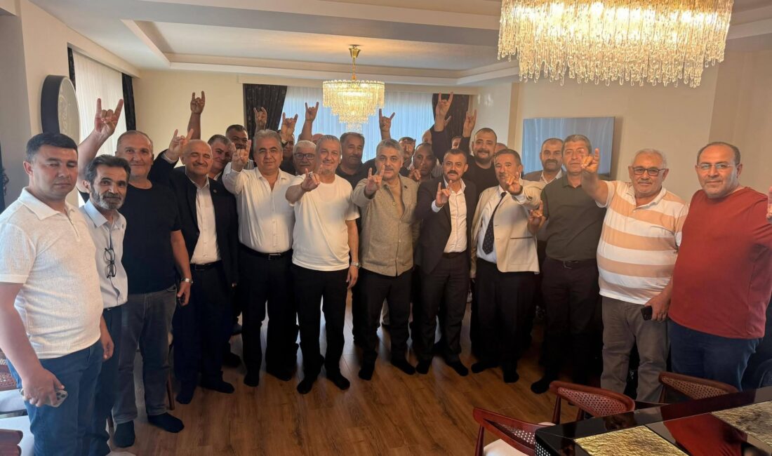 MHP İL BAŞKANI TAŞÇI VE TEŞKİLATINDAN BAŞKAN GÜL’E ZİYARET Milliyetçi Hareket Partisi (MHP) Hatay İl Başkanı Metin Taşçı, umre