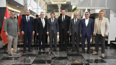 HESOB’DAN EMNİYET MÜDÜRÜ YILMAZ’A ZİYARET Hatay Esnaf ve Sanatkârları Odaları Birliği (HESOB) Başkanı Aziz Fatih