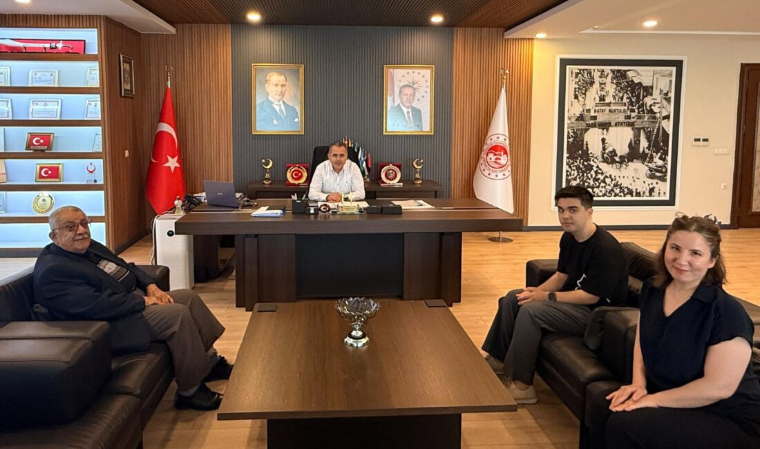 KAYMAKAM AKDAŞ’TAN ŞEHİT AİLESİNE VEFA Antakya Kaymakamı Abdullah Akdaş, aziz şehit Esat Mengilli’nin babası Yusuf
