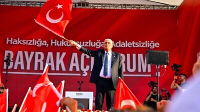 İYİ Parti Genel Başkanı Müsavat Dervişoğlu, partisinin Ankara Tandoğan Meydanı’nda