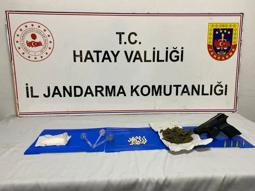 HATAY’DA JANDARMA EKİPLERİ SUÇLULARA GÖZ AÇTIRMADI