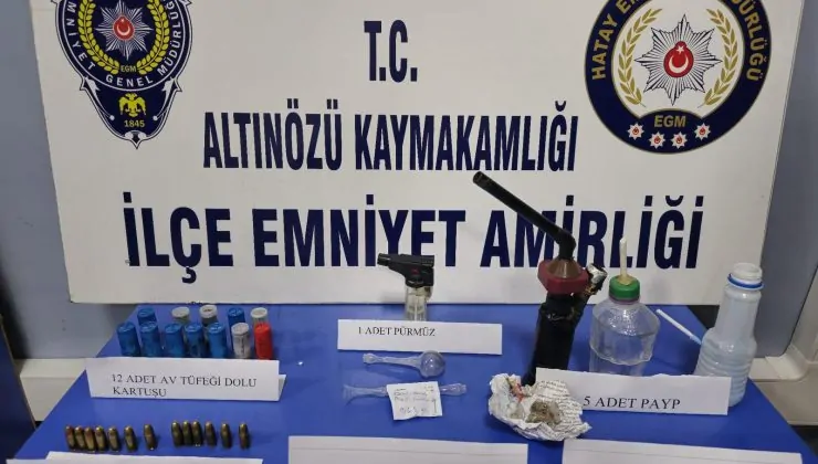 Altınözü’nde uyuşturucu ve mühimmat ele geçirildi