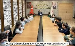 AKDAŞ ÖĞRENCİLERE KAYMAKAMLIK MESLEĞİNİ ANLATTI